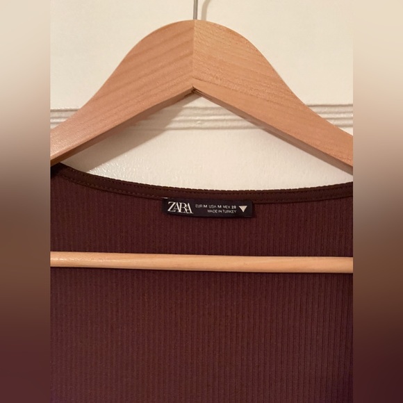 Zara seamless mini dress, rich brown color, long sleeves, stretch. Medium size🏈 - Picture 3 of 4